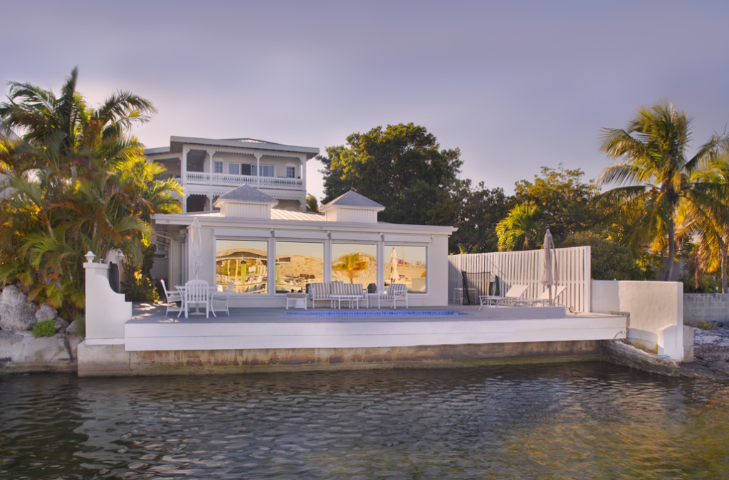 Love this spectacular waterfront home!